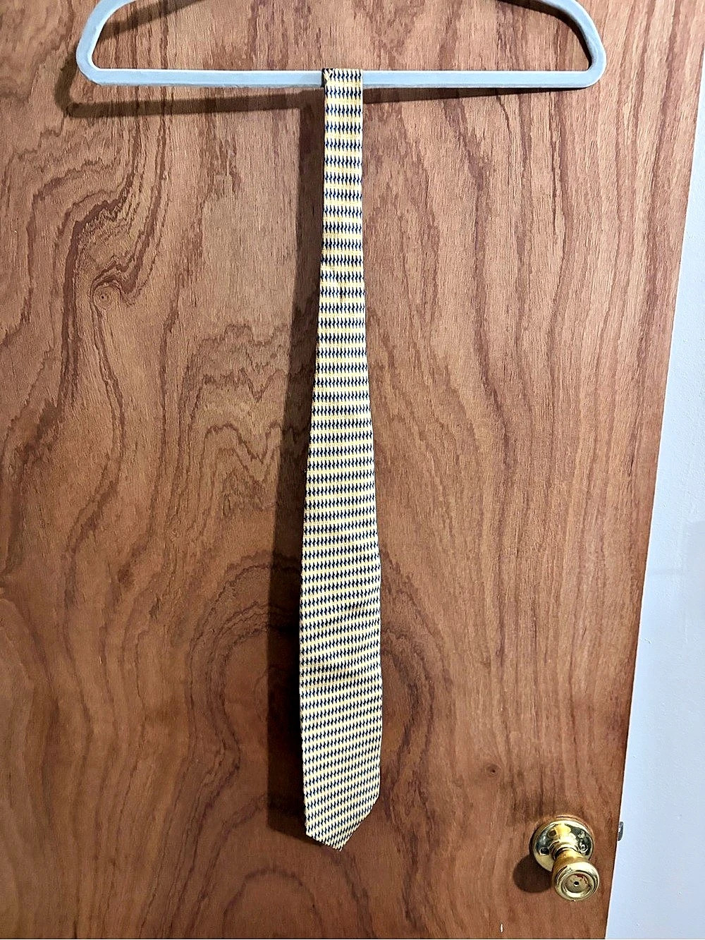 Ruffini Men's Geometric Tie in Gold & Blue Like New